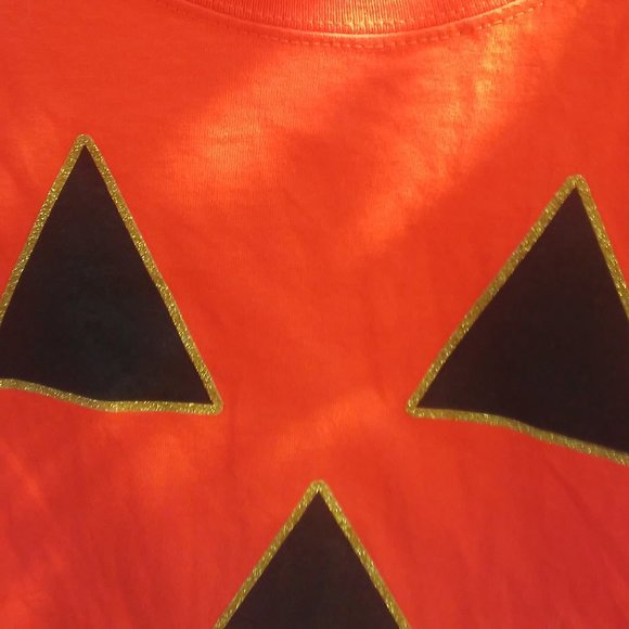 XL Lady Orange w/ face T-Shirt - Picture 4 of 8